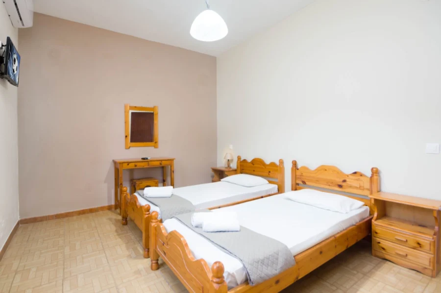 3 bedroom apt chrysanthy sidari apartments bedroom 03